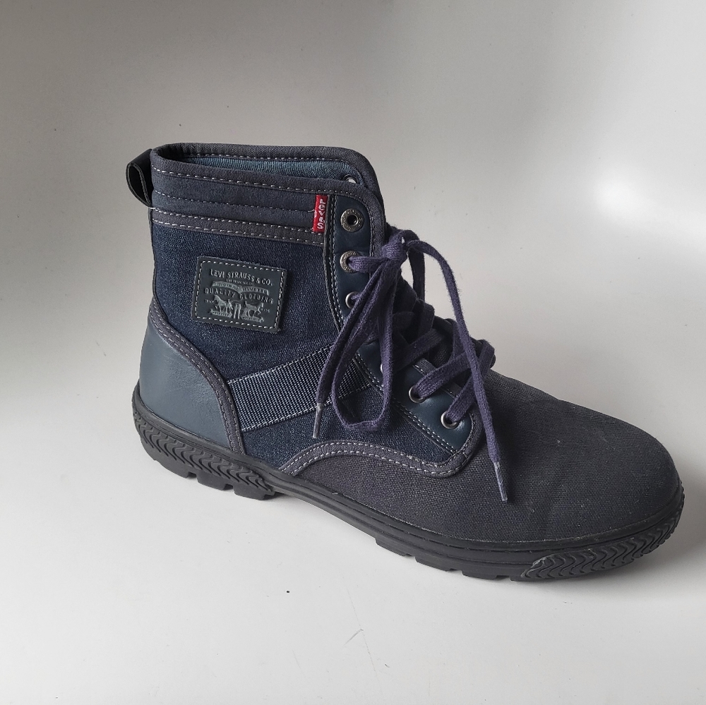 Denim Levi's Boots EUC